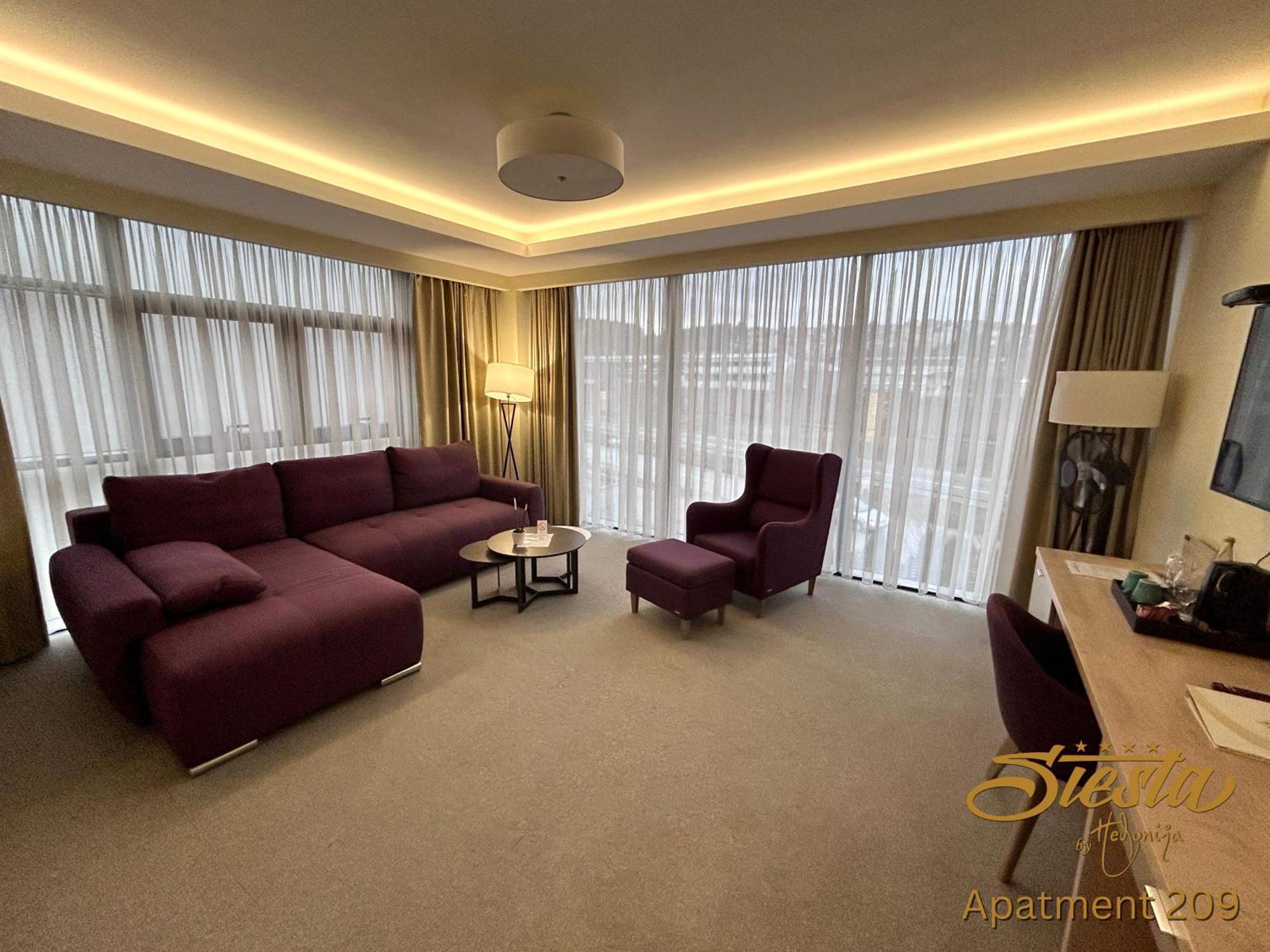 Hotel Siesta Užice Dış mekan fotoğraf